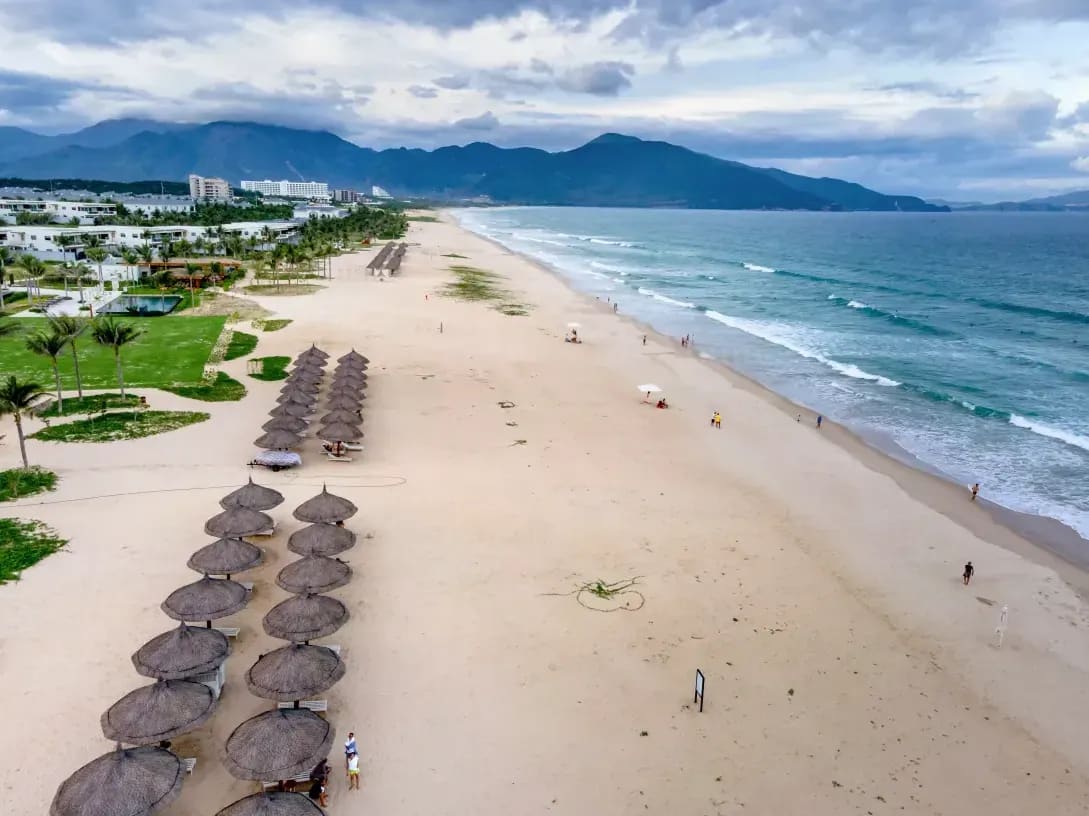 Qué llevar para un día de playa sin complicarse